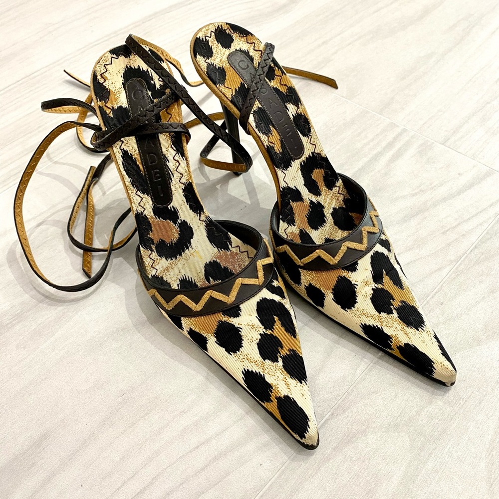 Vintage leopard Casadei wrap tie ankle pumps. Size 36.